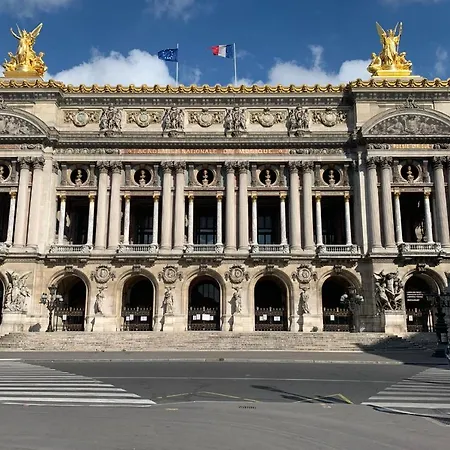 170 Angouleme Large Duplex Style Apt With1 Bdr Central Appartamento