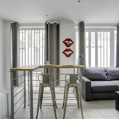 Appartamento 170 Angouleme Large Duplex Style Apt With1 Bdr Central Parigi